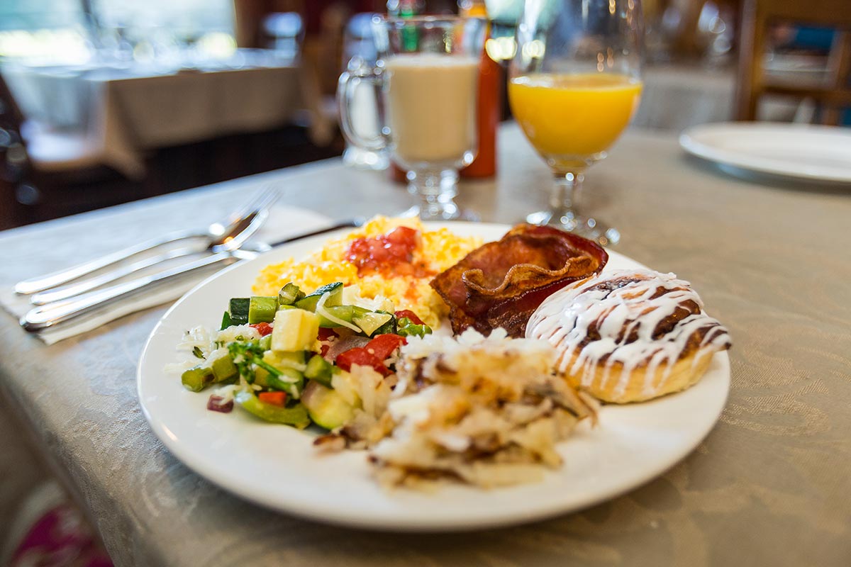 Fine Dining at Morrisons Rogue Wilderness Lodge