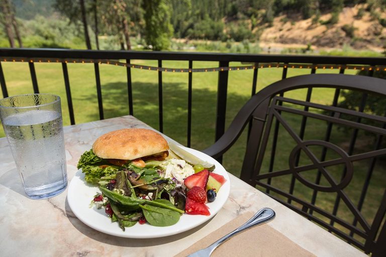 Fine Dining at Morrisons Rogue Wilderness Lodge